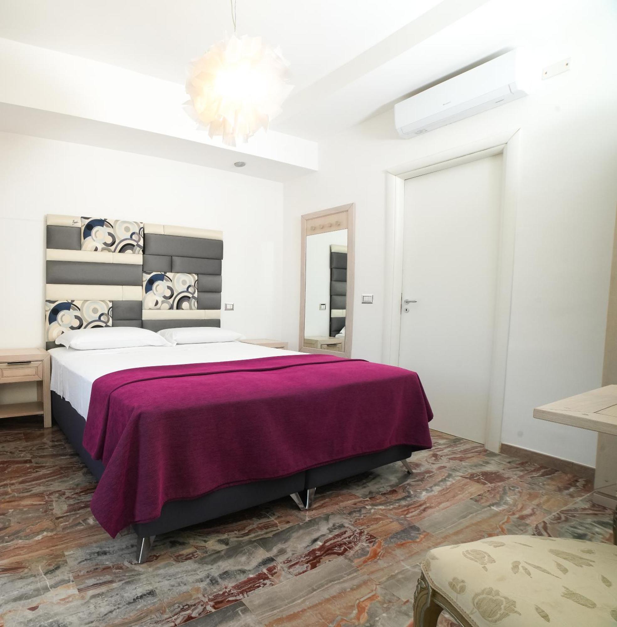Deluxe Kamer (2 Volwassenen + 1 Kind)